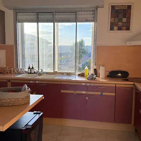 La Tour De La - Vue Avec Acces Direct - 150m2 - Clim - Parking Prive Apartamento
